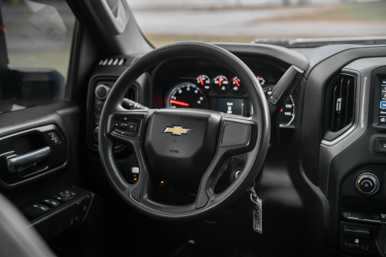 Chevrolet Silverado 3500HD Work Truck Crew Cab 4WD 2023