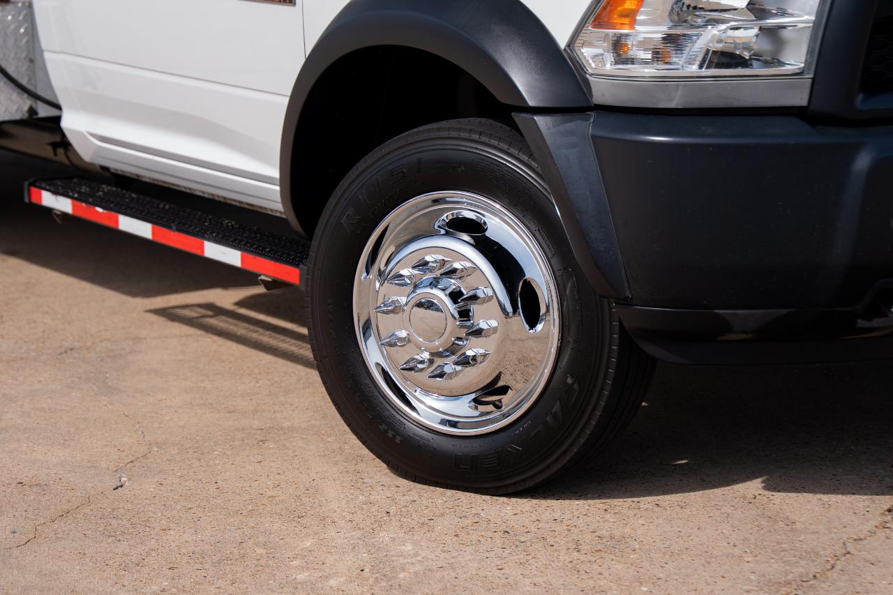 RAM 5500 Regular Cab 4WD DRW 2018