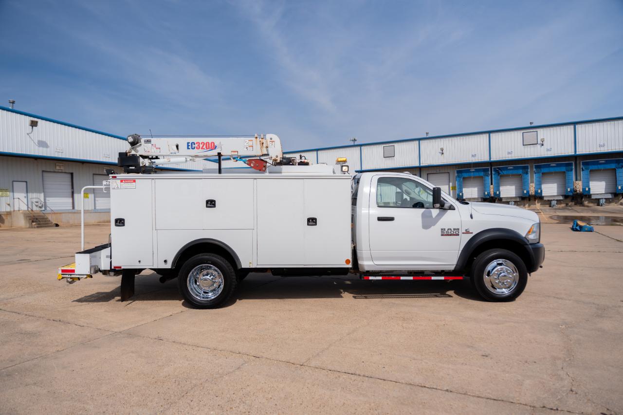 RAM 5500 Regular Cab 4WD DRW 2018