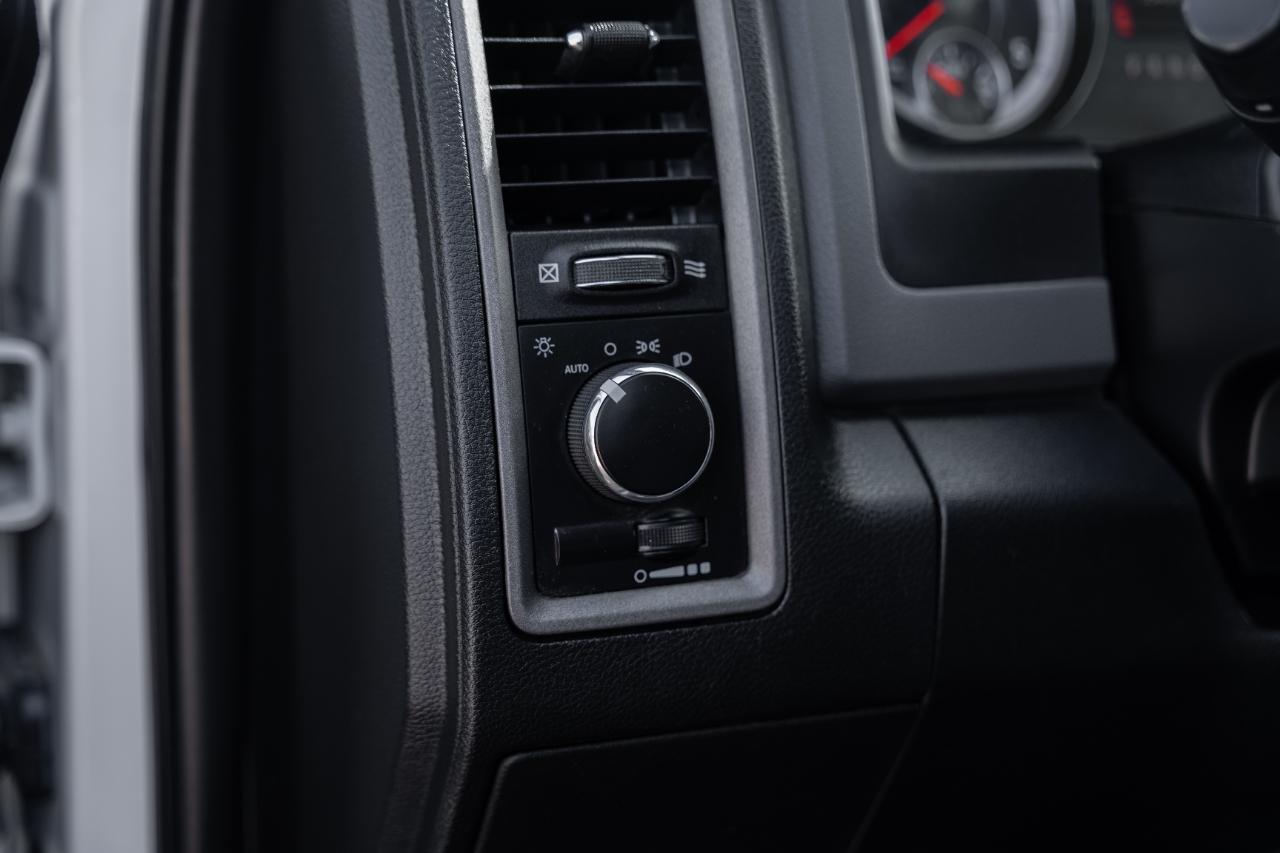 RAM 5500 Regular Cab 4WD DRW 2018