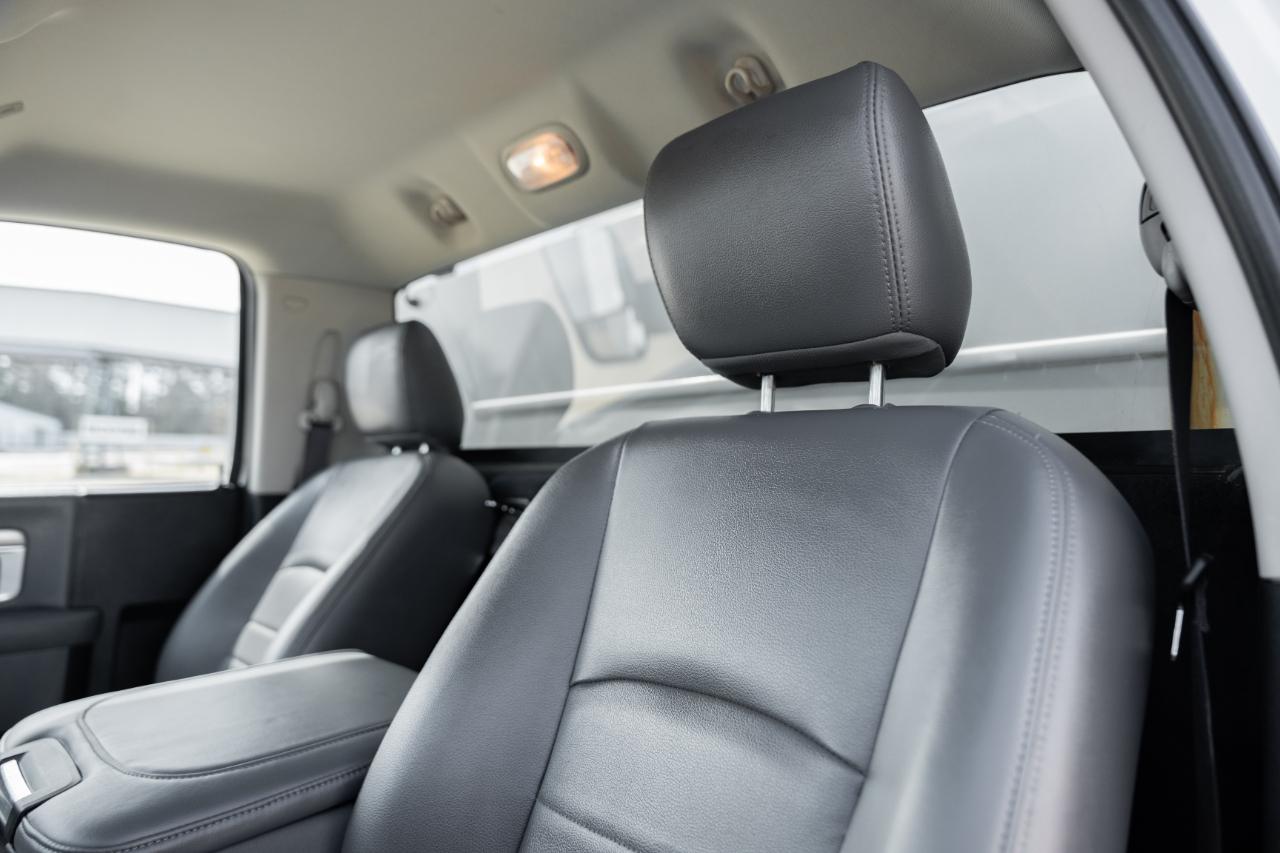 RAM 5500 Regular Cab 4WD DRW 2018