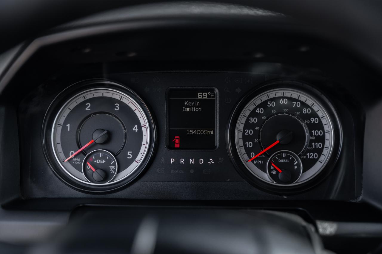 RAM 5500 Regular Cab 4WD DRW 2018