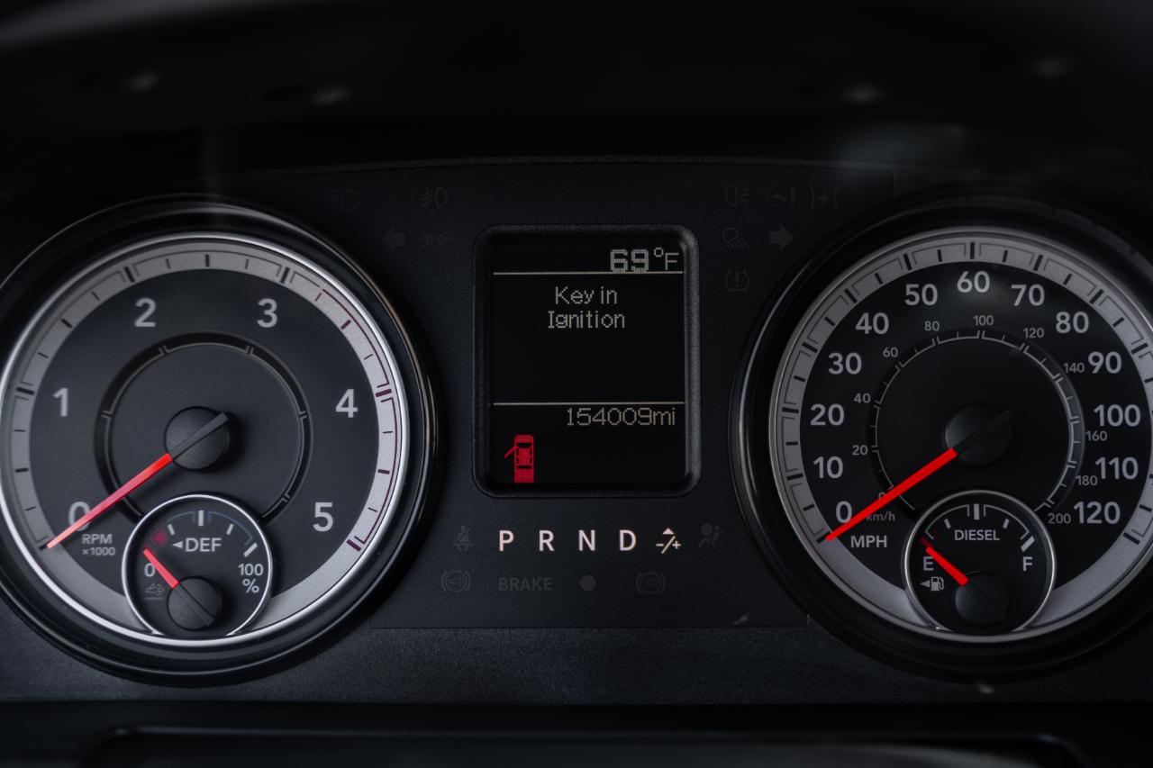 RAM 5500 Regular Cab 4WD DRW 2018