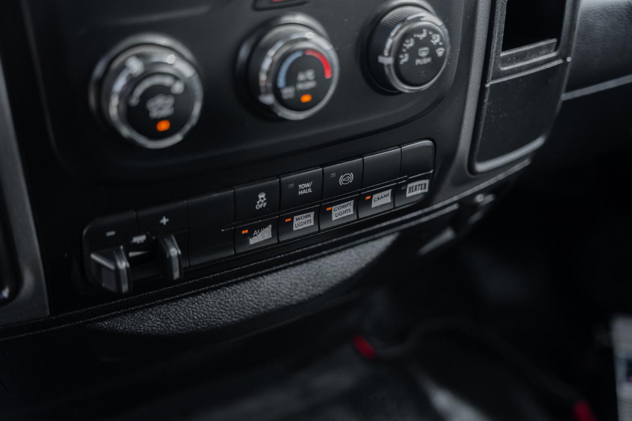 RAM 5500 Regular Cab 4WD DRW 2018