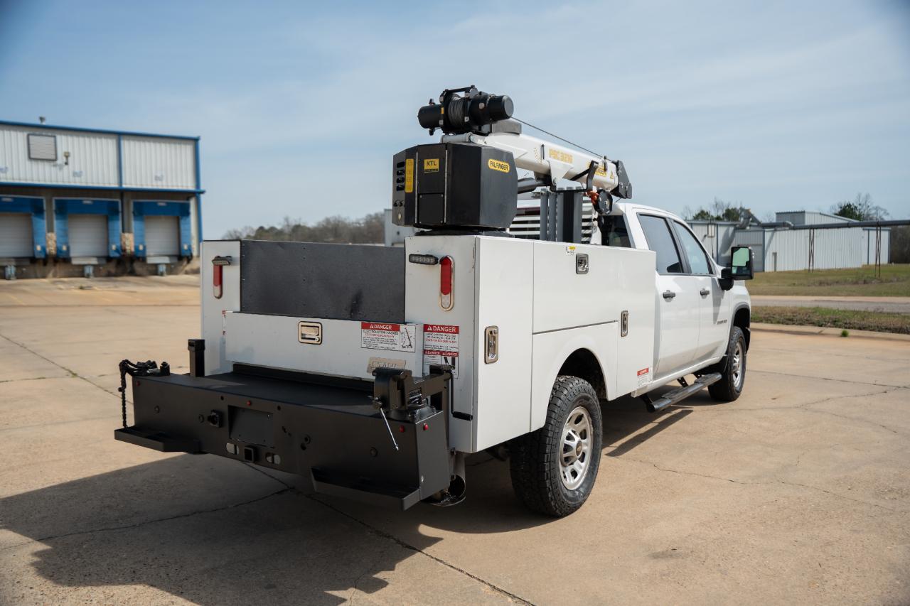 Chevrolet Silverado 3500HD Work Truck Crew Cab 4WD 2024