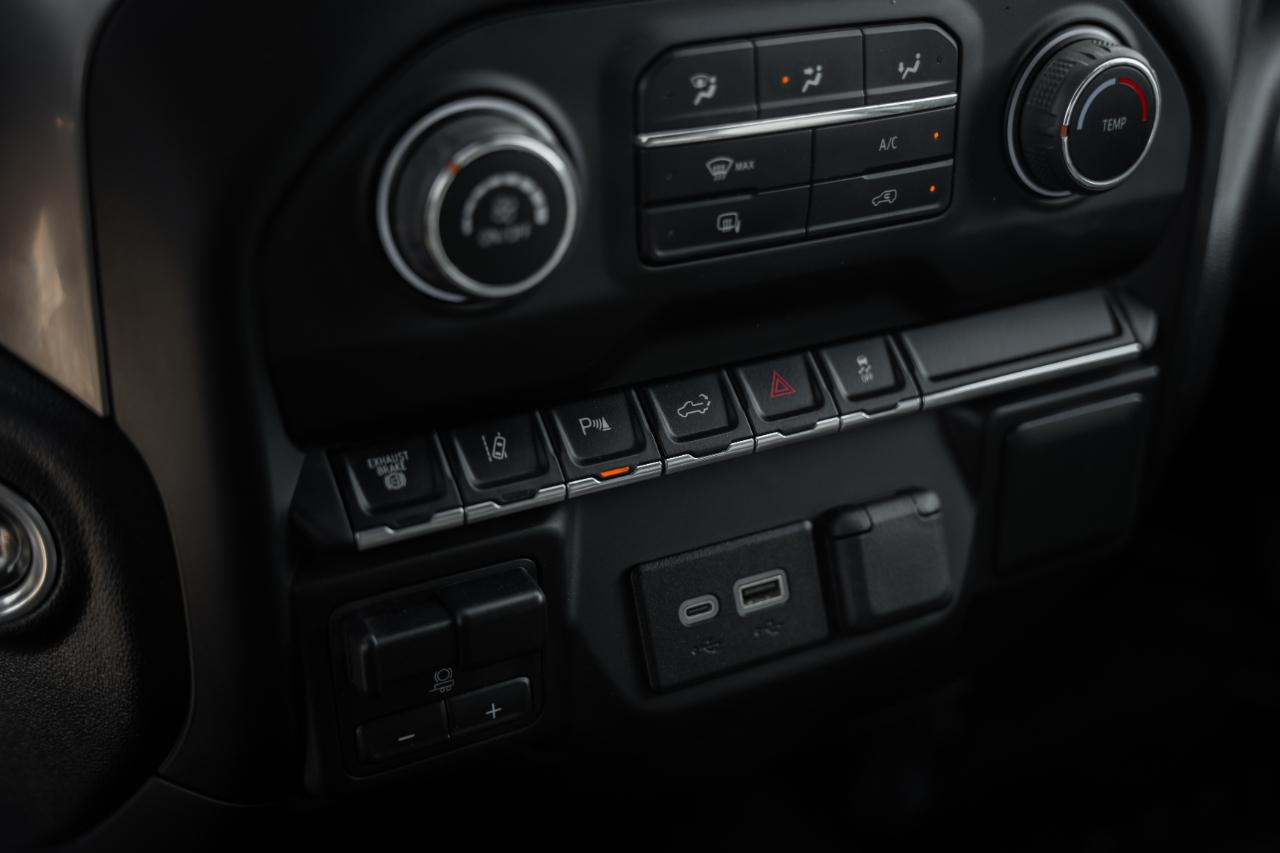 Chevrolet Silverado 3500HD Work Truck Crew Cab 4WD 2024