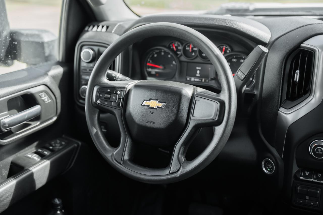 Chevrolet Silverado 3500HD Work Truck Crew Cab 4WD 2024