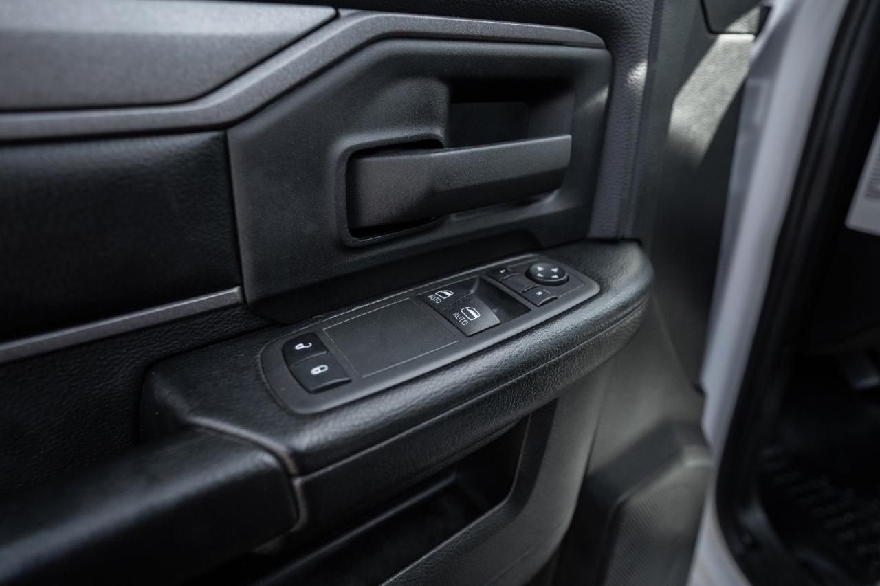 RAM 5500 Regular Cab 4WD DRW 2022