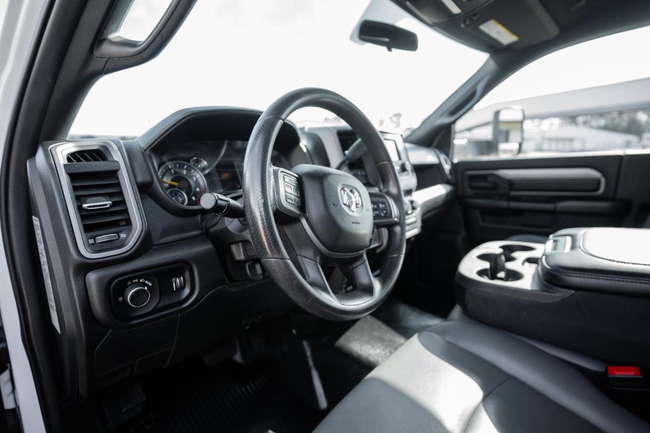 RAM 5500 Regular Cab 4WD DRW 2022