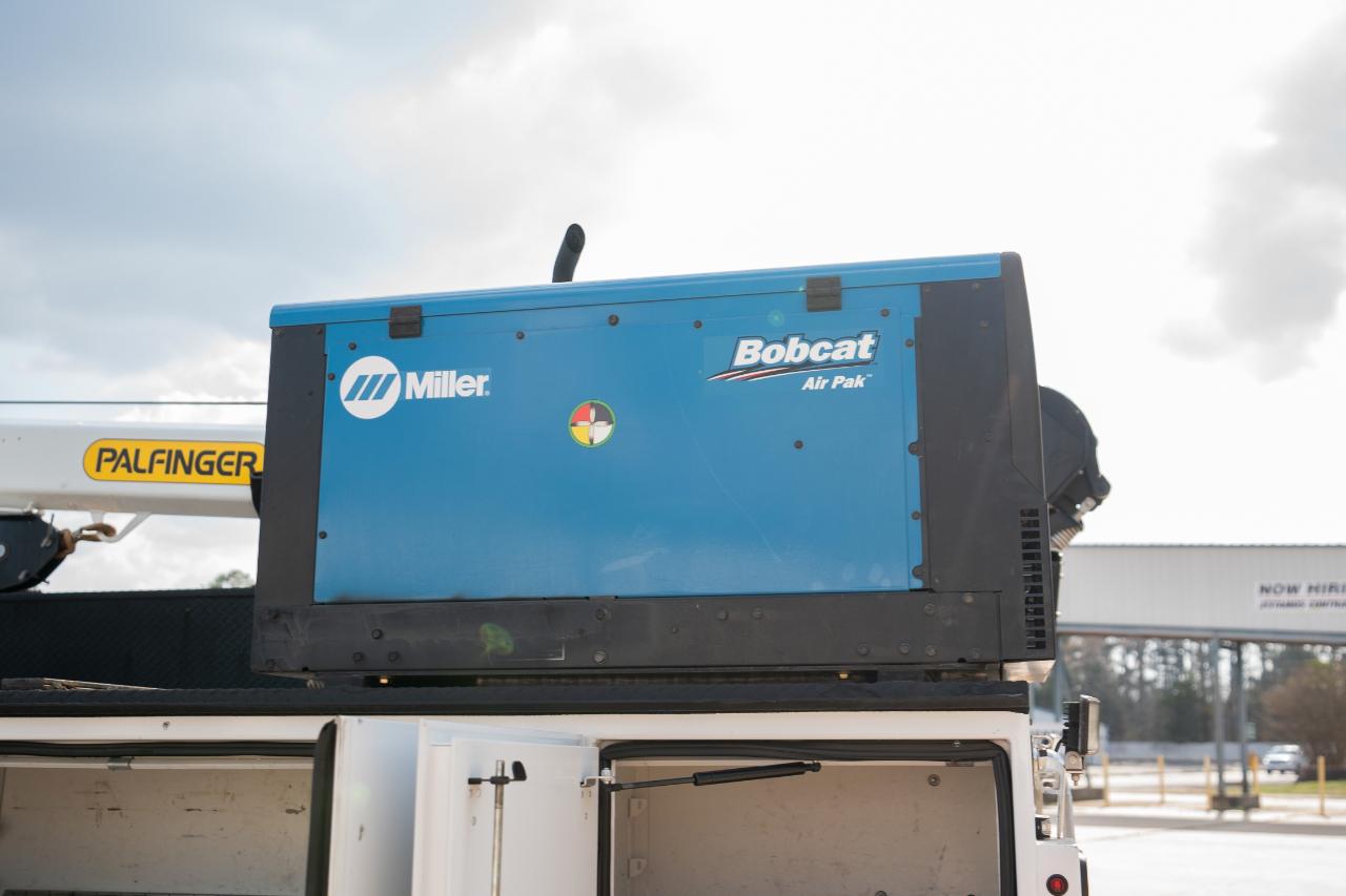 RAM 5500 Regular Cab 4WD DRW 2022