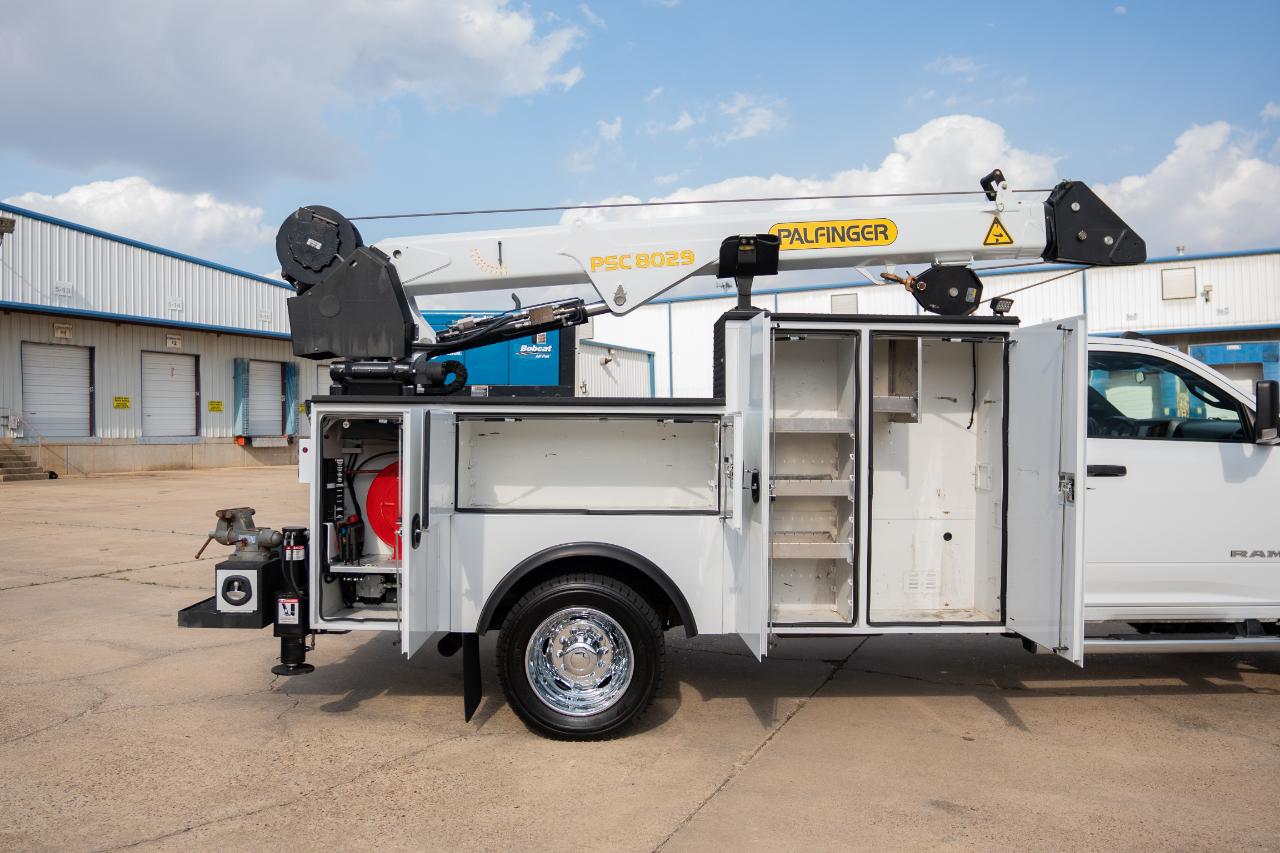 RAM 5500 Regular Cab 4WD DRW 2022