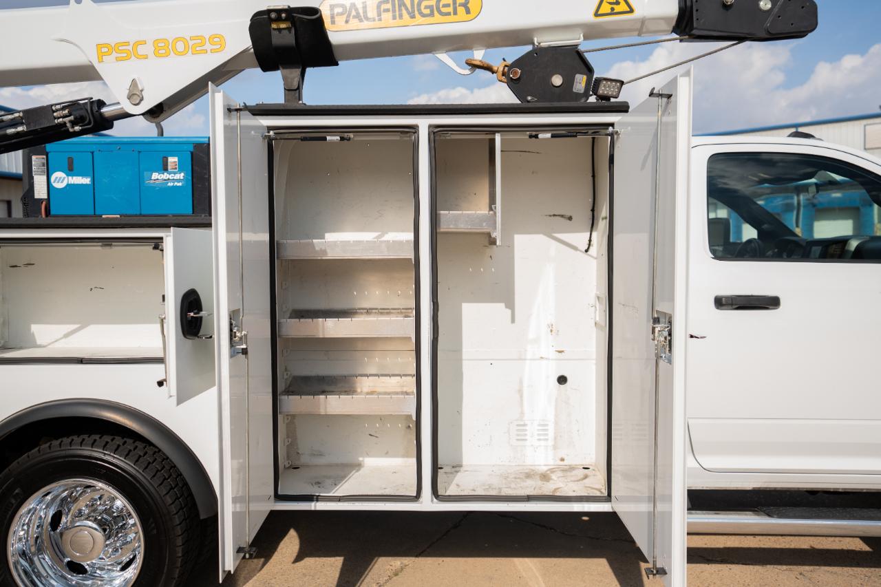 RAM 5500 Regular Cab 4WD DRW 2022