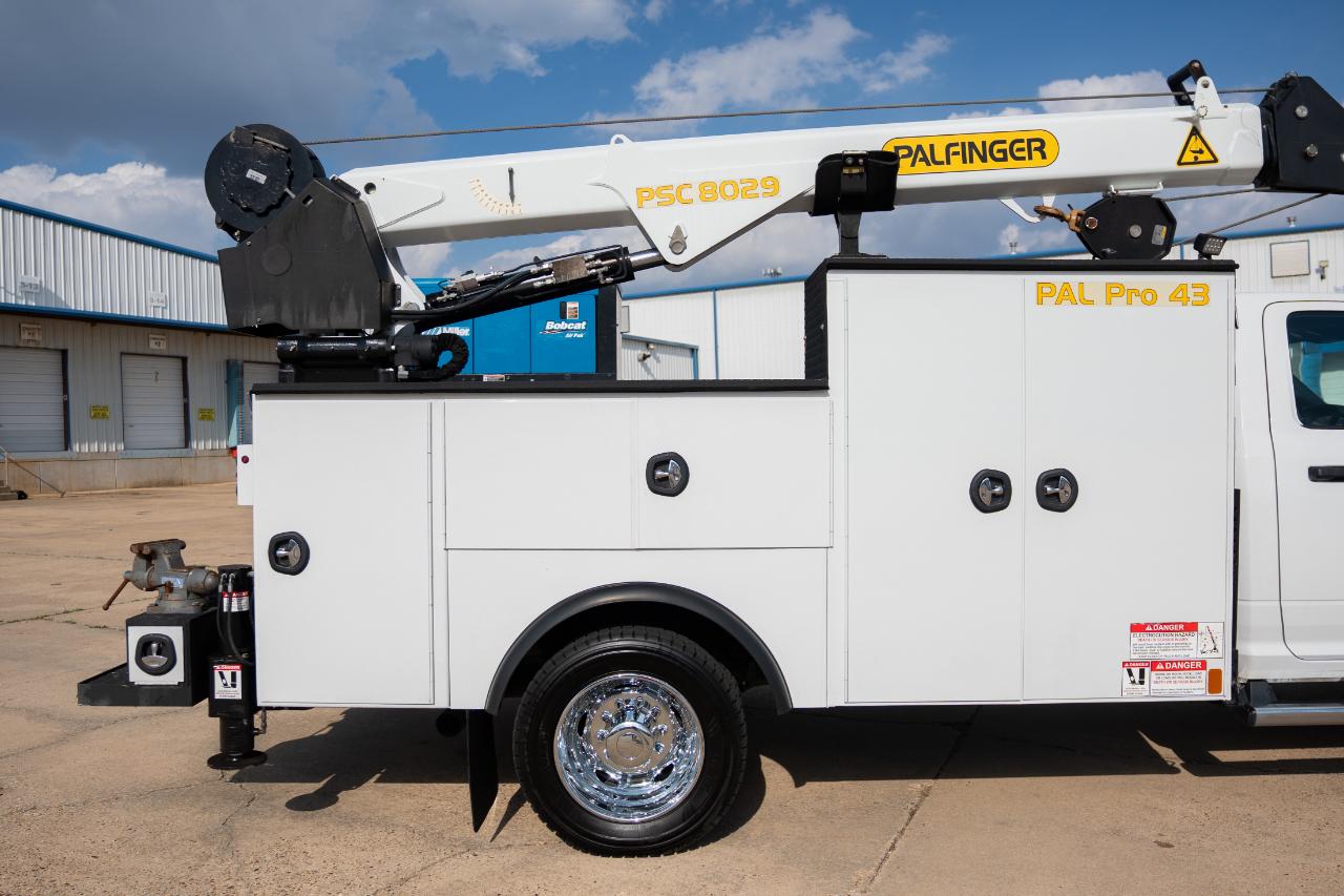 RAM 5500 Regular Cab 4WD DRW 2022