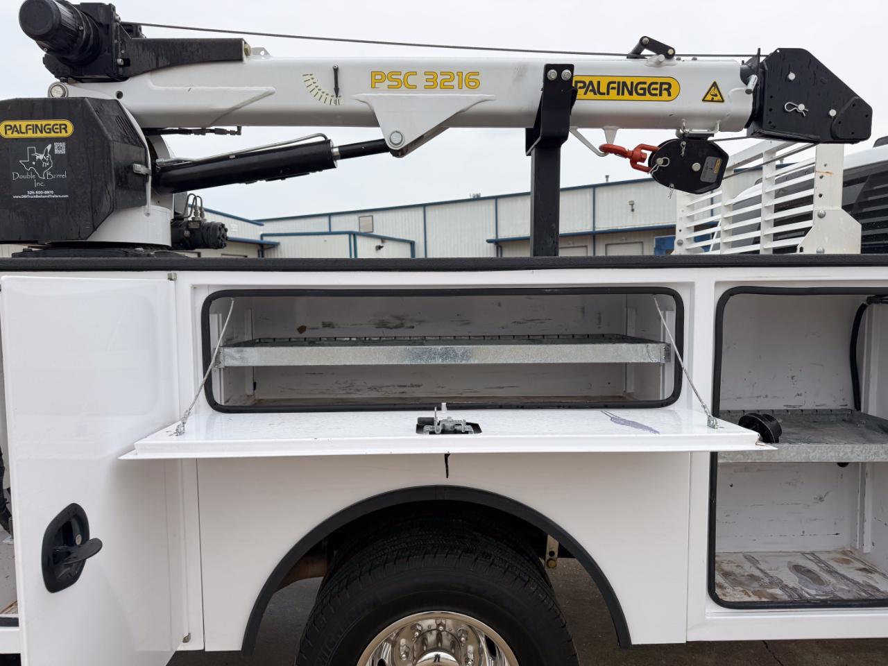 Ford F-350 SD XL Crew Cab Long Bed DRW 4WD 2024