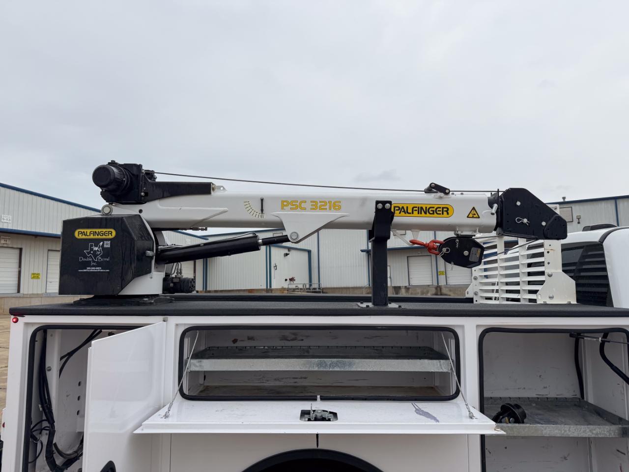 Ford F-350 SD XL Crew Cab Long Bed DRW 4WD 2024