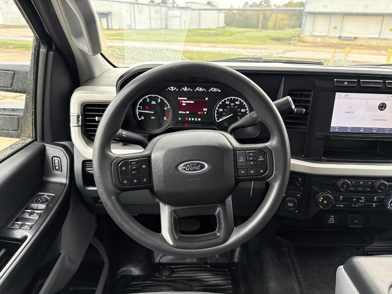 Ford F-350 SD XL Crew Cab Long Bed DRW 4WD 2024