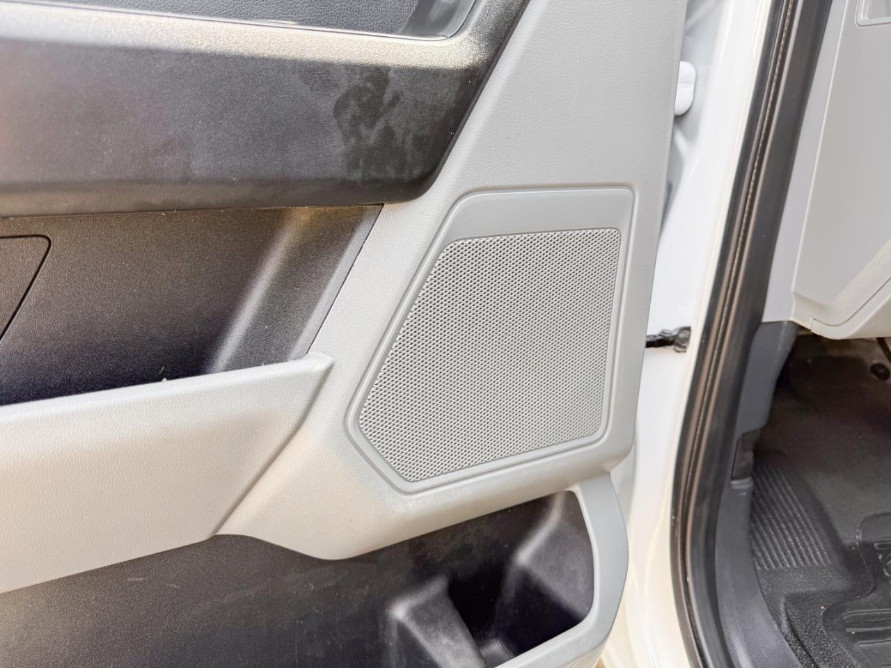 Ford F-350 SD XL Crew Cab Long Bed DRW 4WD 2024