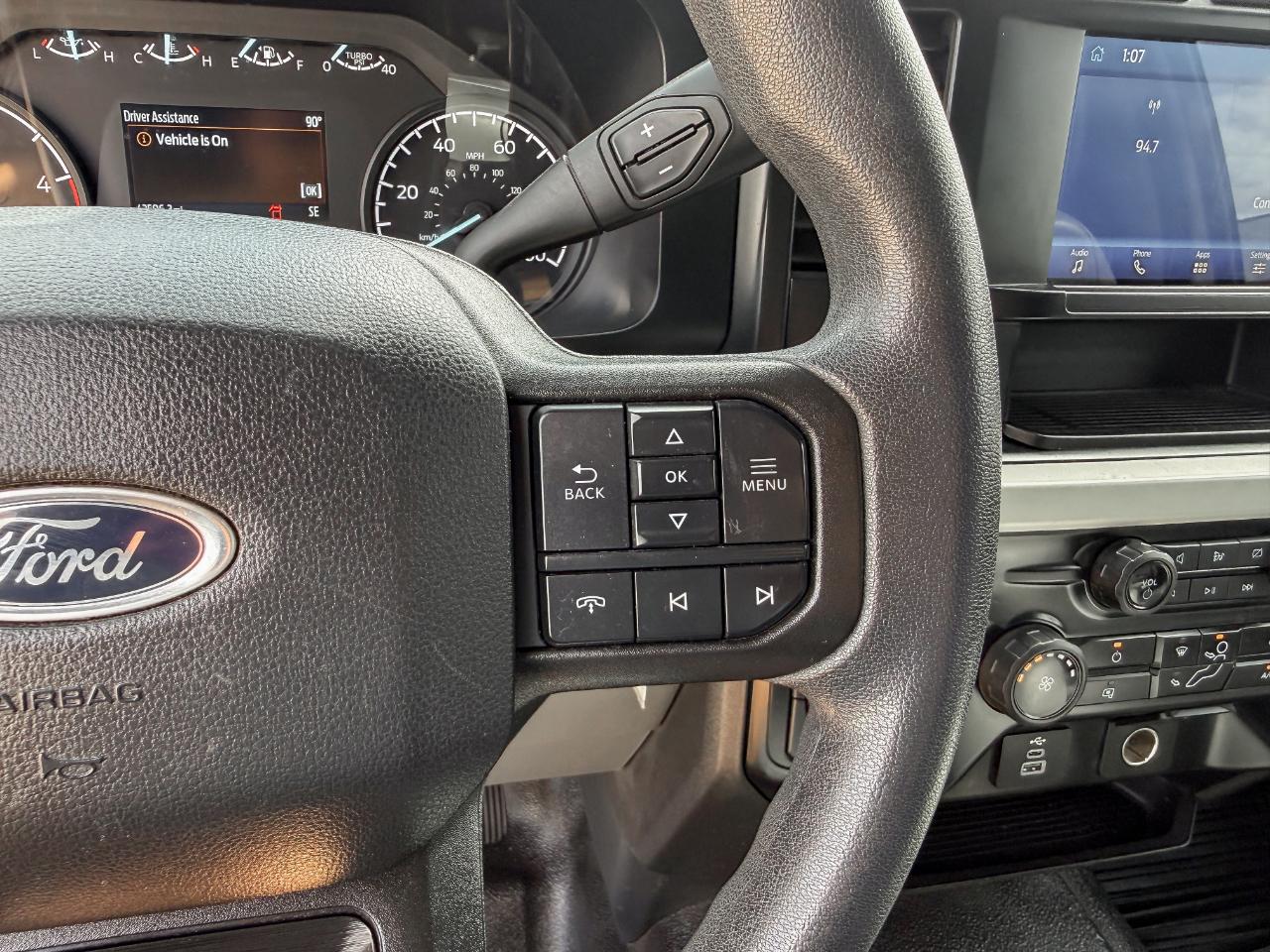 Ford F-350 SD XL Crew Cab Long Bed DRW 4WD 2024