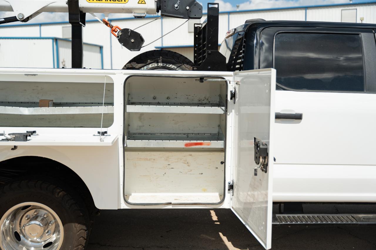Ford F-350 SD XL Crew Cab Long Bed DRW 4WD 2024