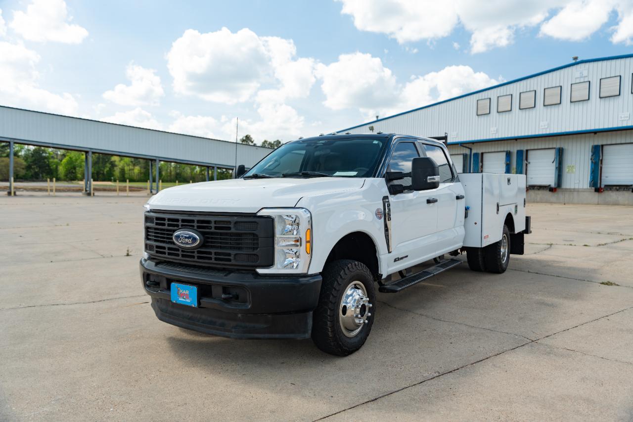 Ford F-350 SD XL Crew Cab Long Bed DRW 4WD 2024
