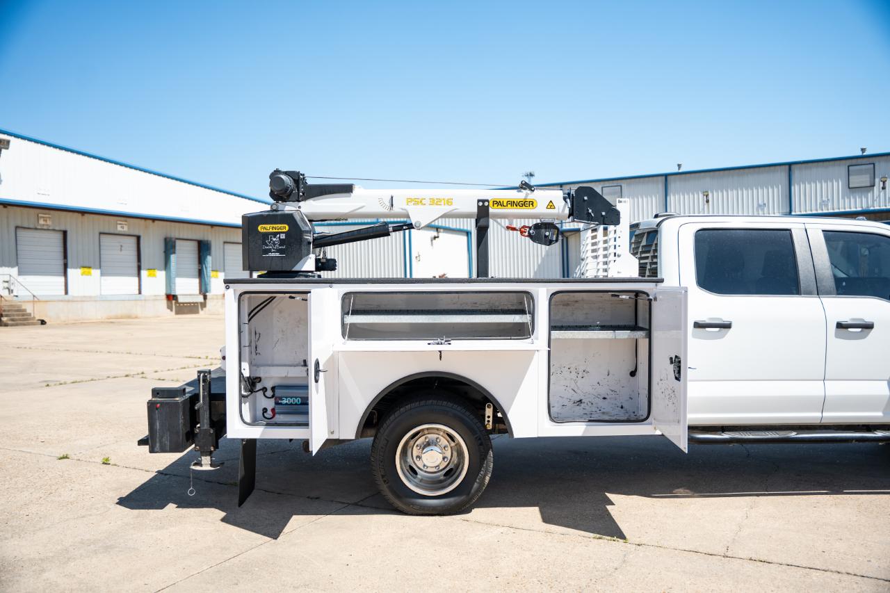 Ford F-350 SD XL Crew Cab Long Bed DRW 4WD 2024