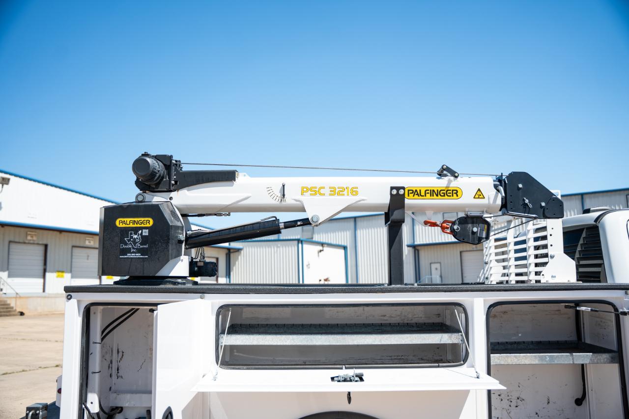 Ford F-350 SD XL Crew Cab Long Bed DRW 4WD 2024