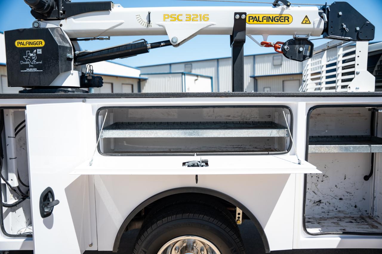 Ford F-350 SD XL Crew Cab Long Bed DRW 4WD 2024