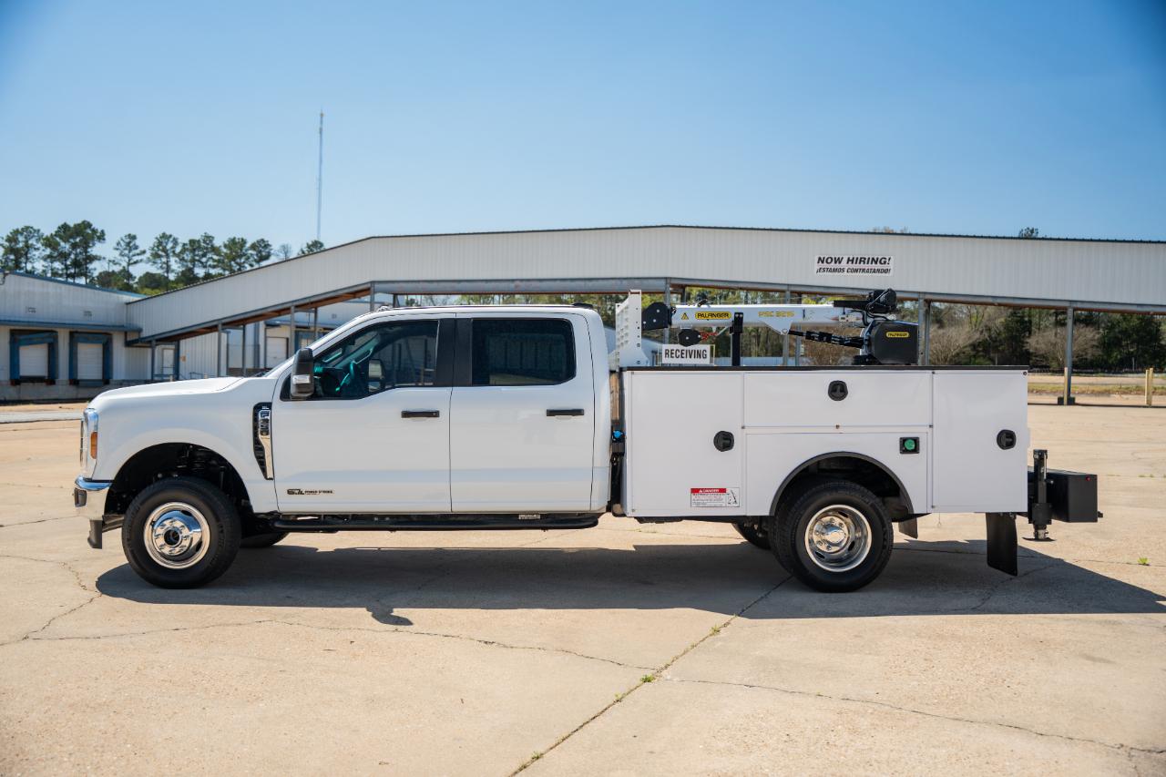 Ford F-350 SD XL Crew Cab Long Bed DRW 4WD 2024