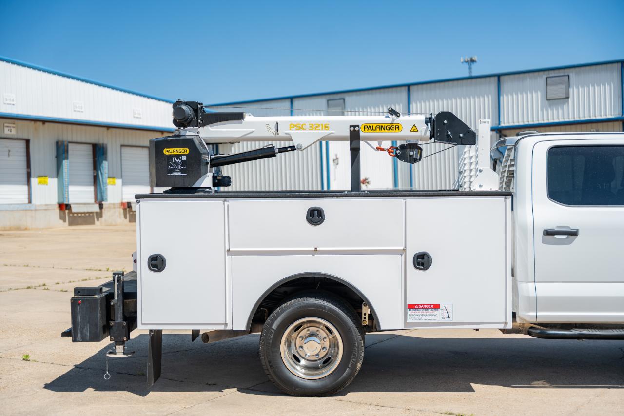 Ford F-350 SD XL Crew Cab Long Bed DRW 4WD 2024