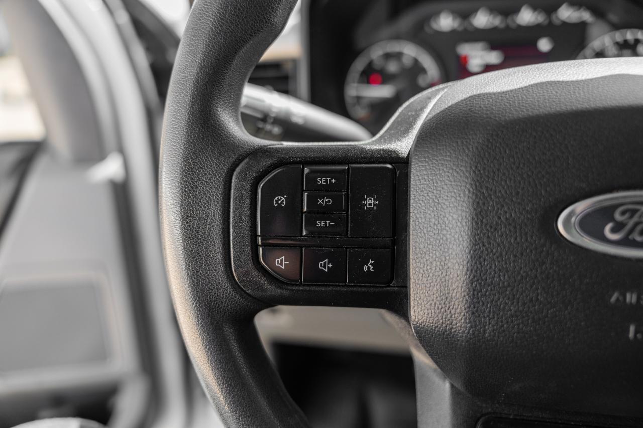 Ford F-350 SD XL Crew Cab Long Bed DRW 4WD 2024