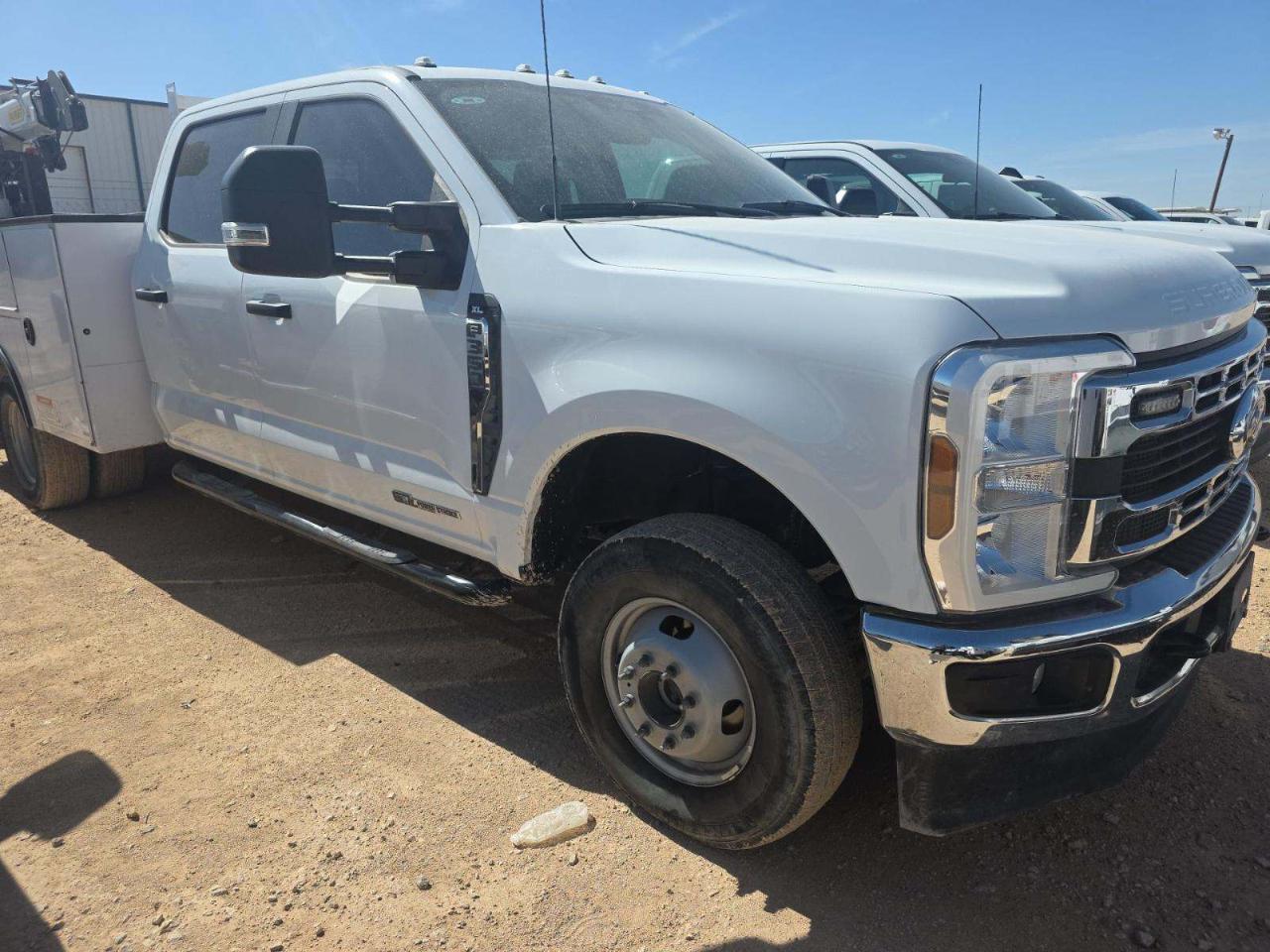 Ford F-350 SD King Ranch Crew Cab Long Bed DRW 4WD 2024