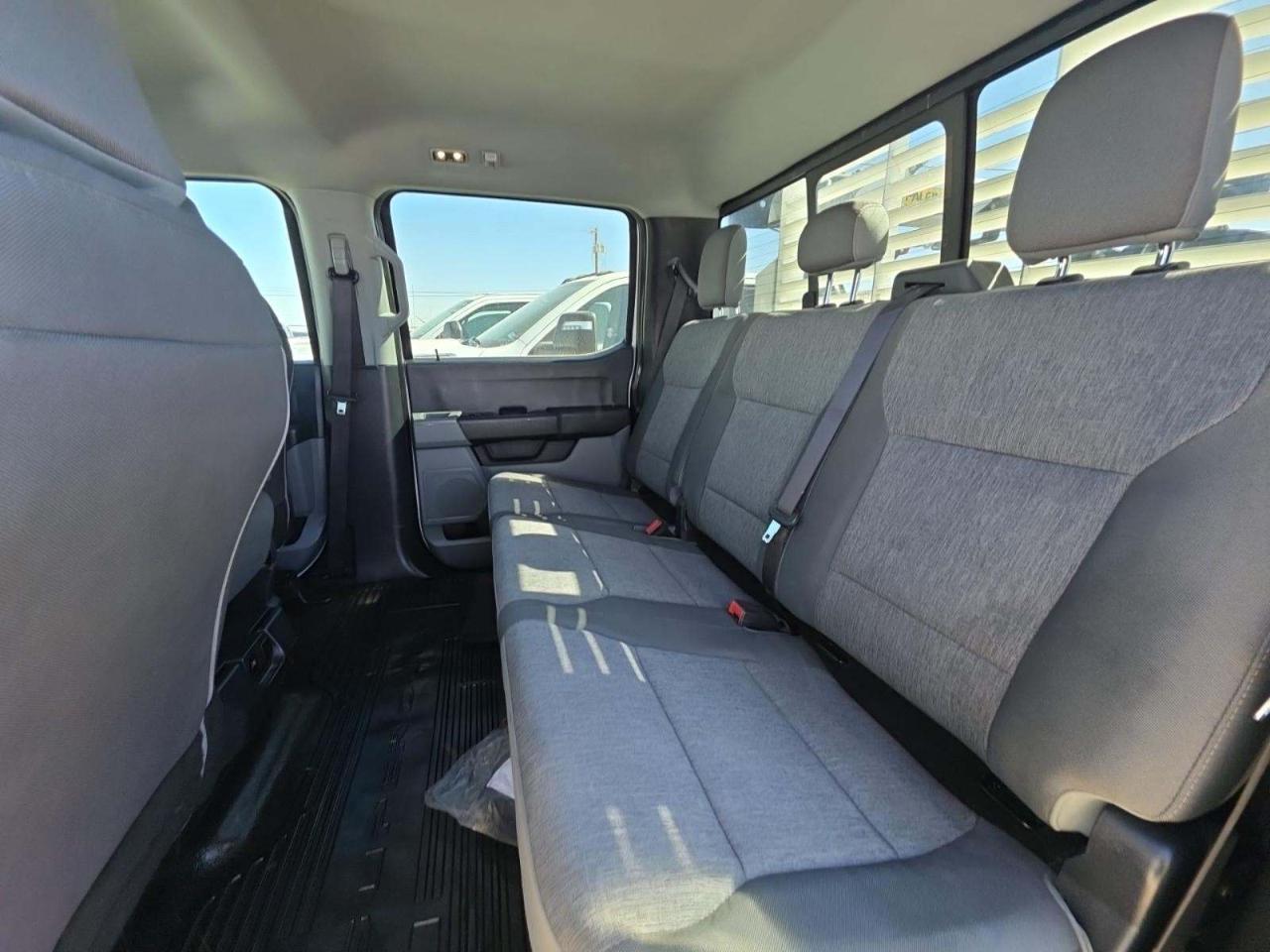 Ford F-350 SD King Ranch Crew Cab Long Bed DRW 4WD 2024