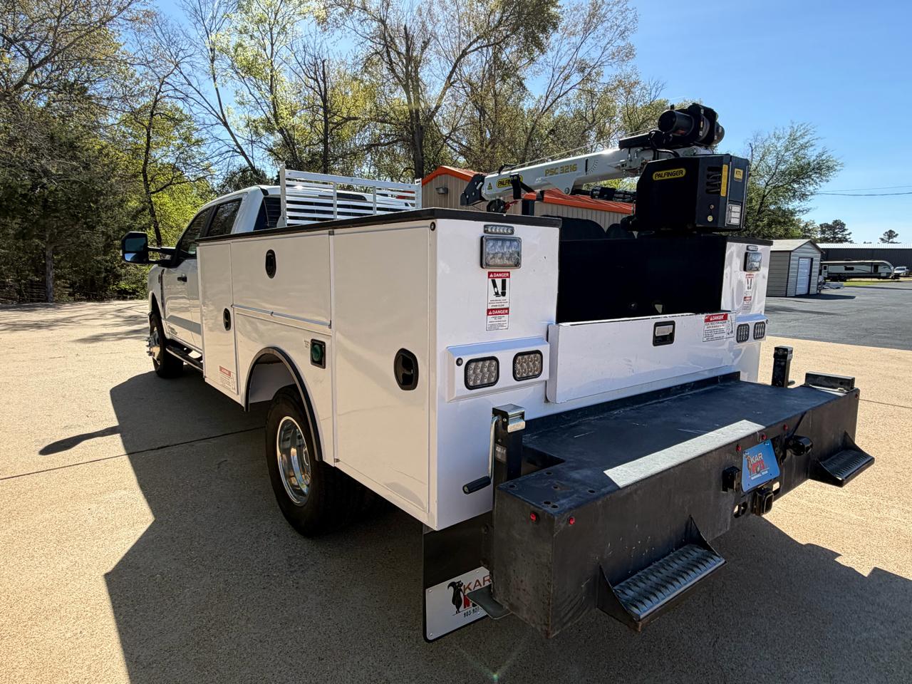 Ford F-350 SD XL Crew Cab Long Bed DRW 4WD 2024