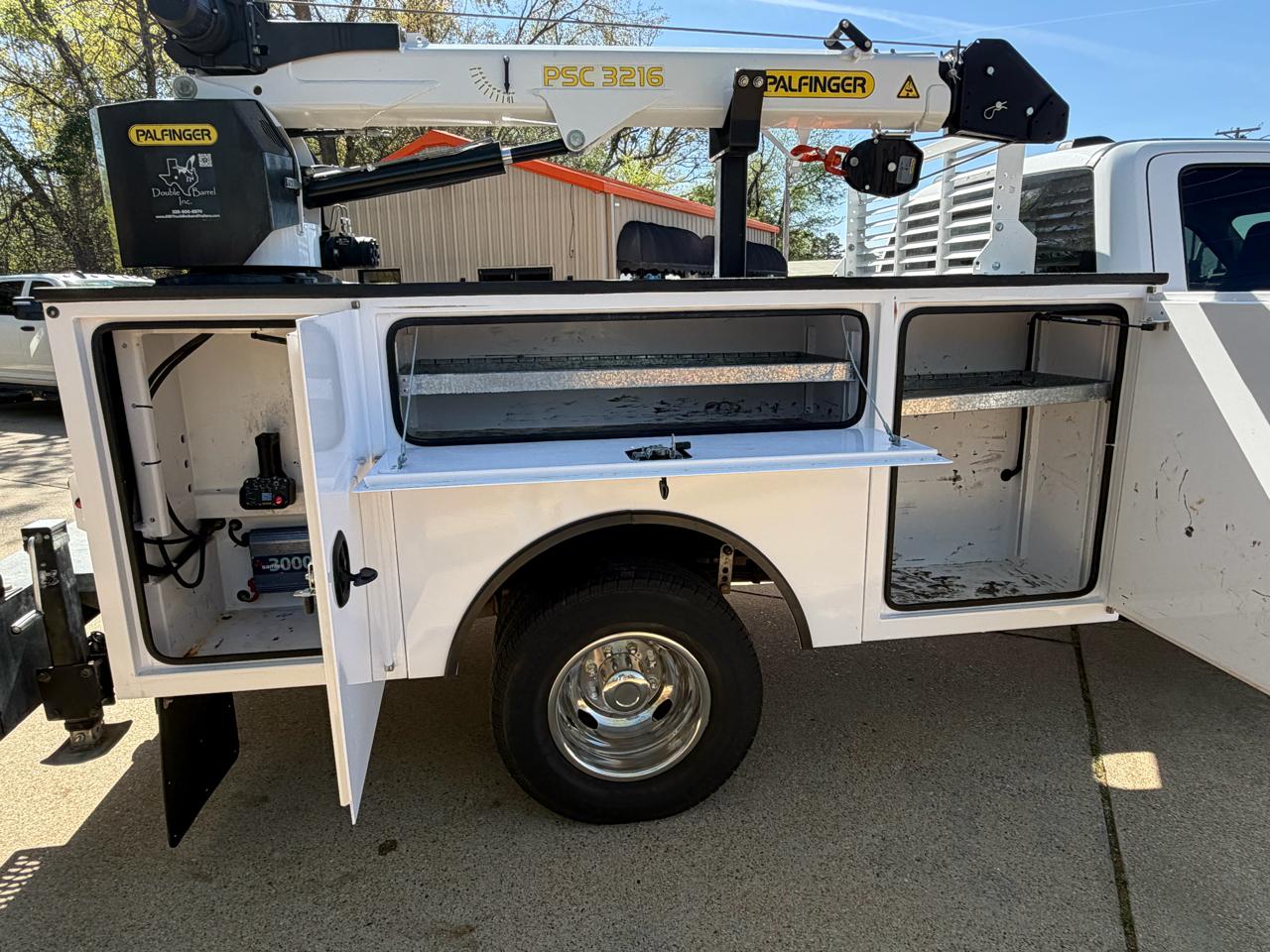 Ford F-350 SD XL Crew Cab Long Bed DRW 4WD 2024