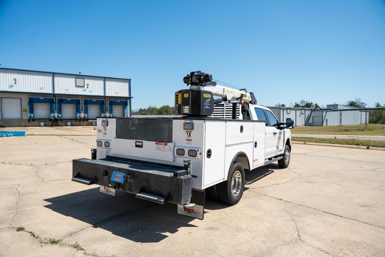 Ford F-350 SD XL Crew Cab Long Bed DRW 4WD 2024