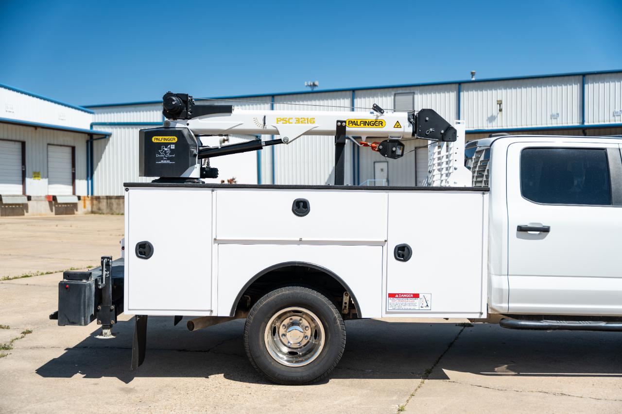 Ford F-350 SD XL Crew Cab Long Bed DRW 4WD 2024