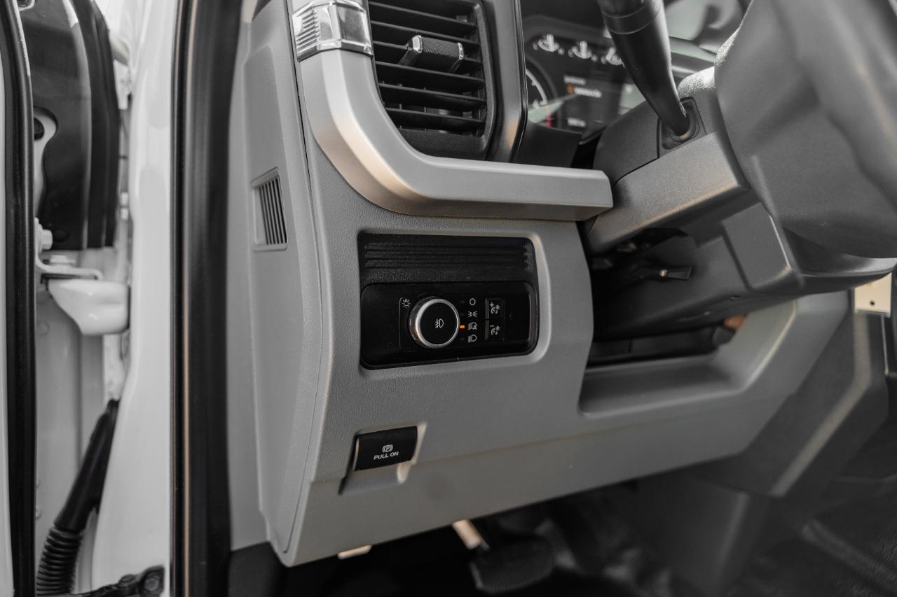 Ford F-350 SD XL Crew Cab Long Bed DRW 4WD 2024