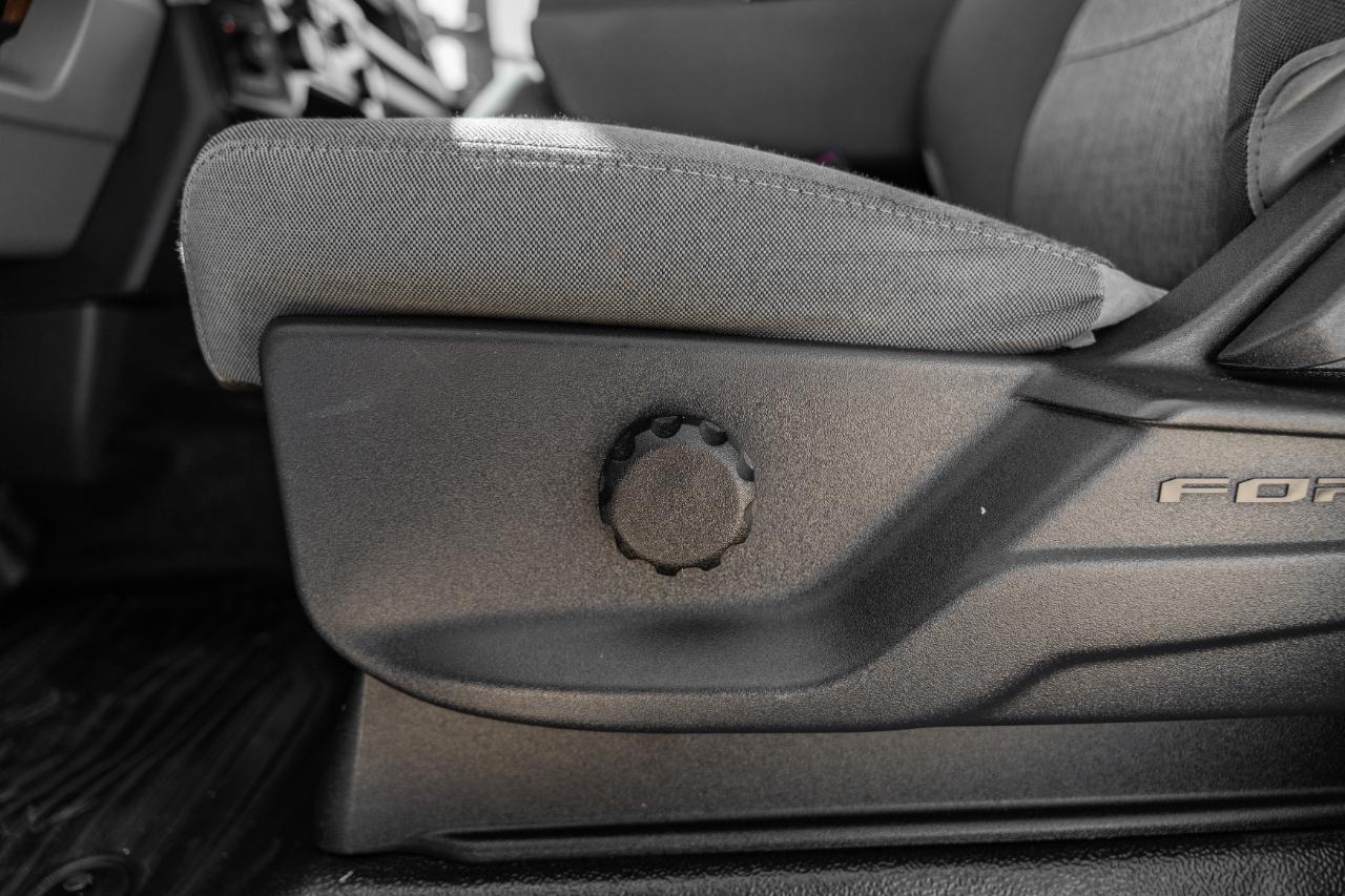 Ford F-350 SD XL Crew Cab Long Bed DRW 4WD 2024