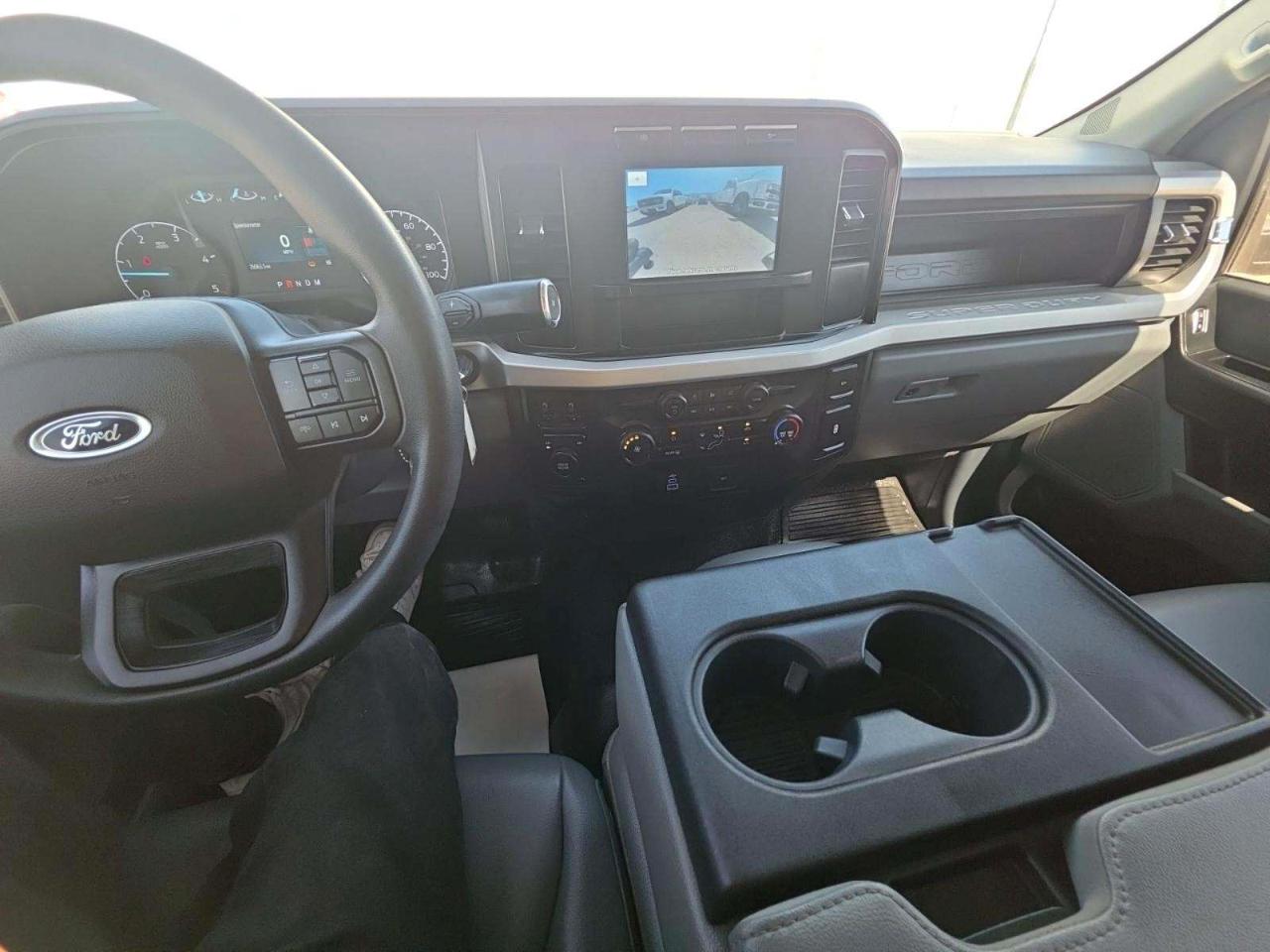 Ford F-350 SD XL Crew Cab Long Bed DRW 4WD 2024