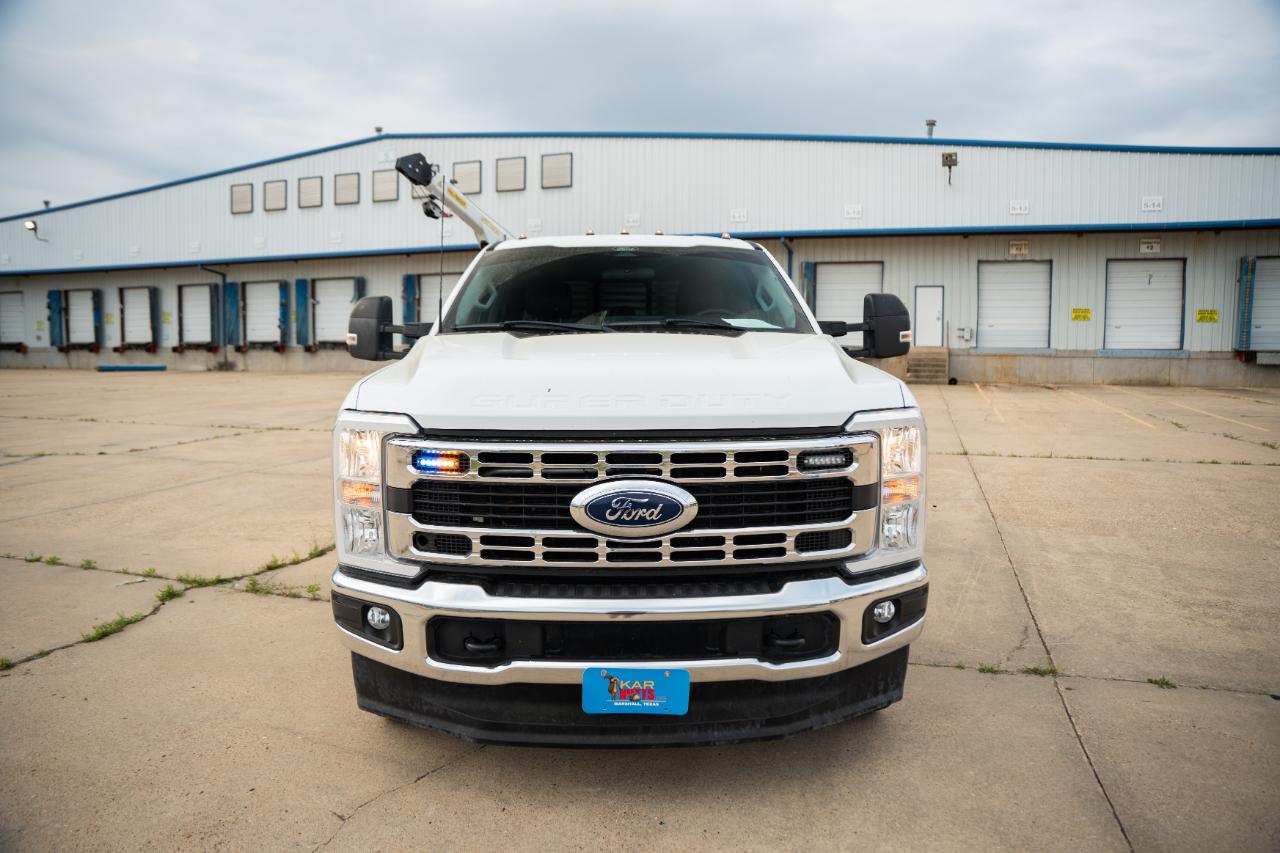 Ford F-350 SD XL Crew Cab Long Bed DRW 4WD 2024