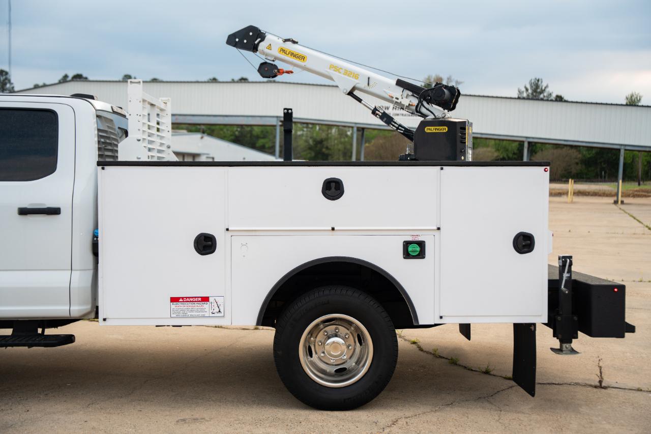 Ford F-350 SD XL Crew Cab Long Bed DRW 4WD 2024