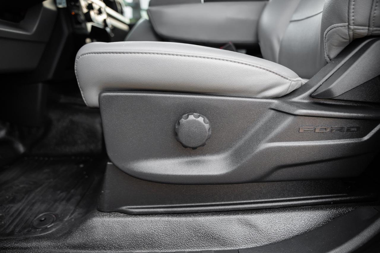 Ford F-350 SD XL Crew Cab Long Bed DRW 4WD 2024