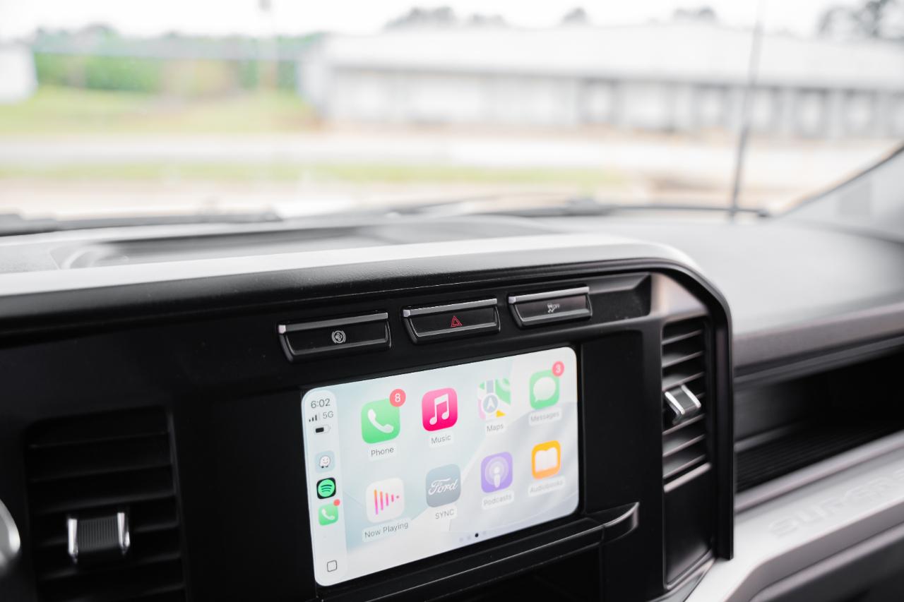 Ford F-350 SD XL Crew Cab Long Bed DRW 4WD 2024