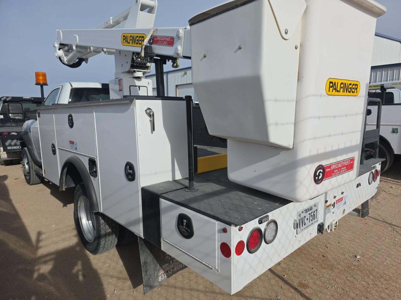 RAM 5500 Regular Cab SWB 4WD DRW 2024