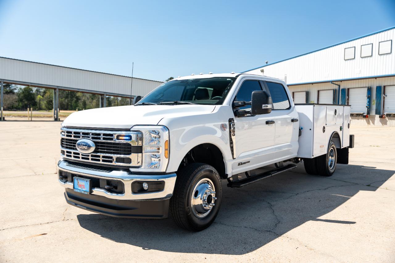 Ford F-350 SD XL Crew Cab 4WD DRW 2024