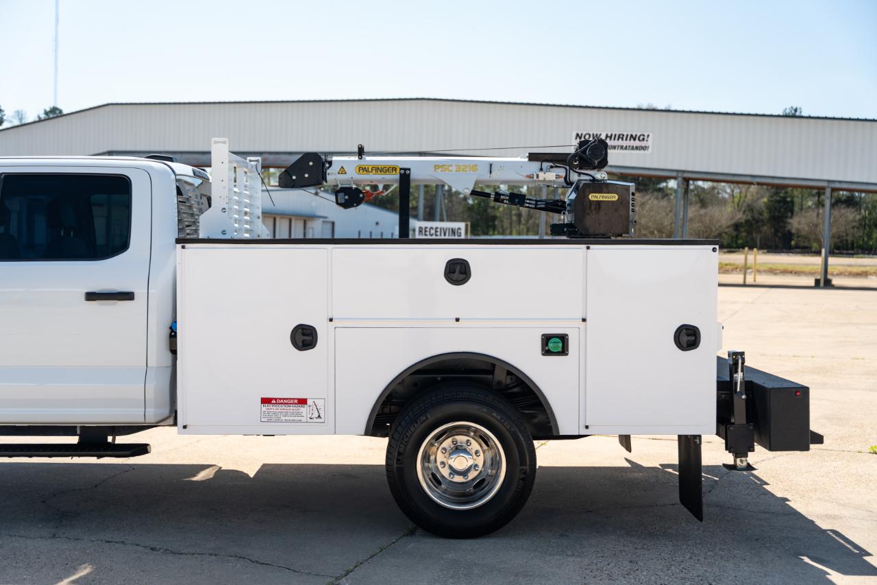 Ford F-350 SD XL Crew Cab 4WD DRW 2024