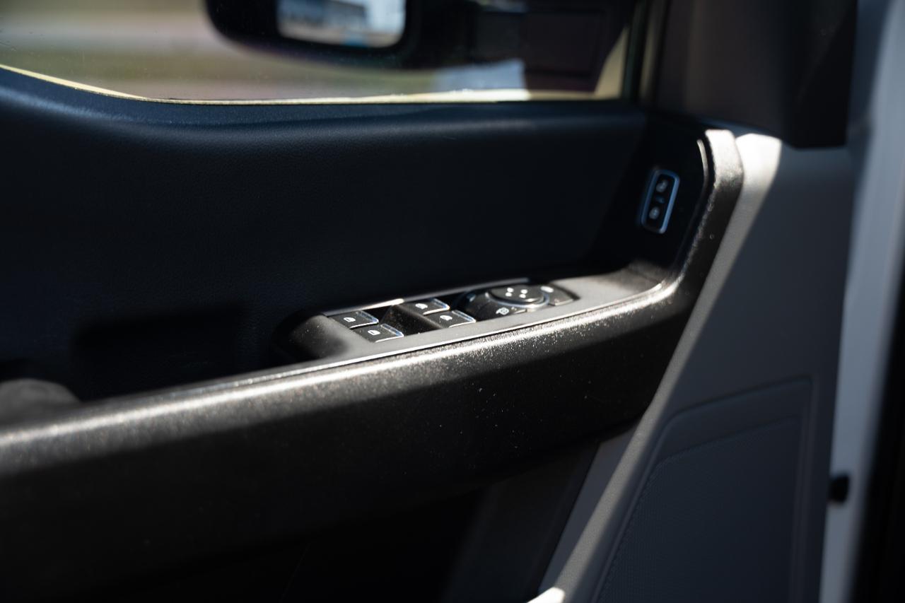 Ford F-350 SD XL Crew Cab 4WD DRW 2024