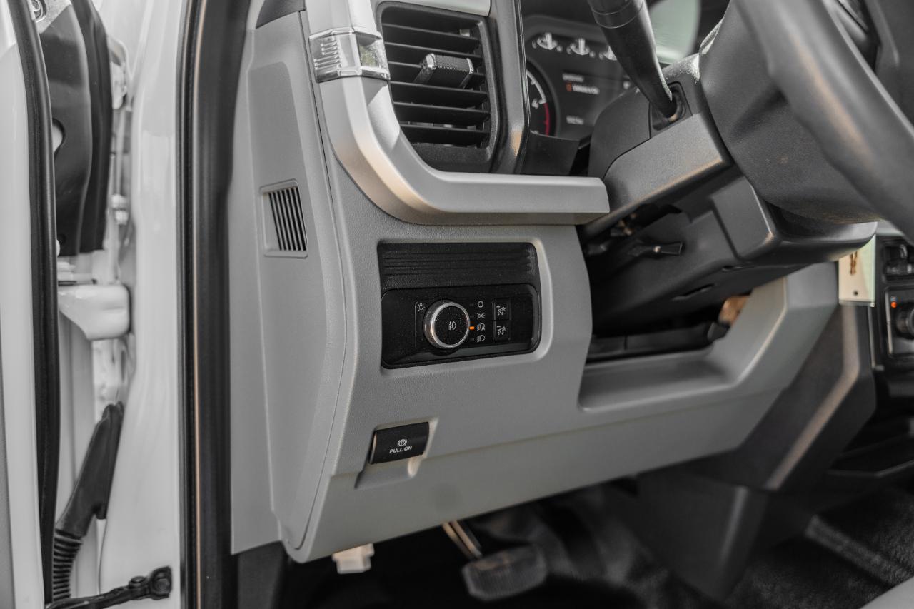 Ford F-350 SD XL Crew Cab 4WD DRW 2024