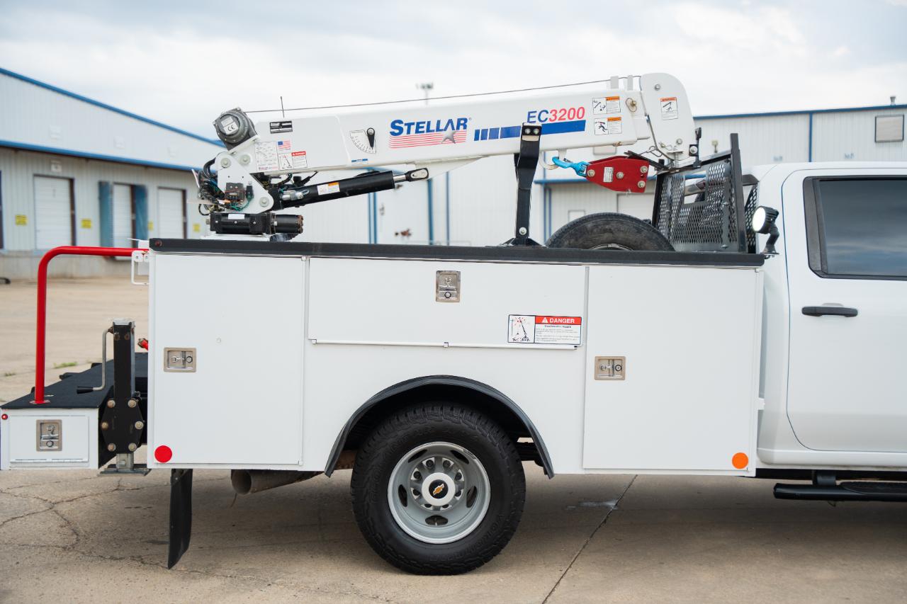 Chevrolet Silverado 3500HD Work Truck Crew Cab 4WD 2023