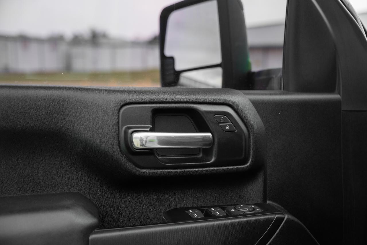 Chevrolet Silverado 3500HD Work Truck Crew Cab 4WD 2023